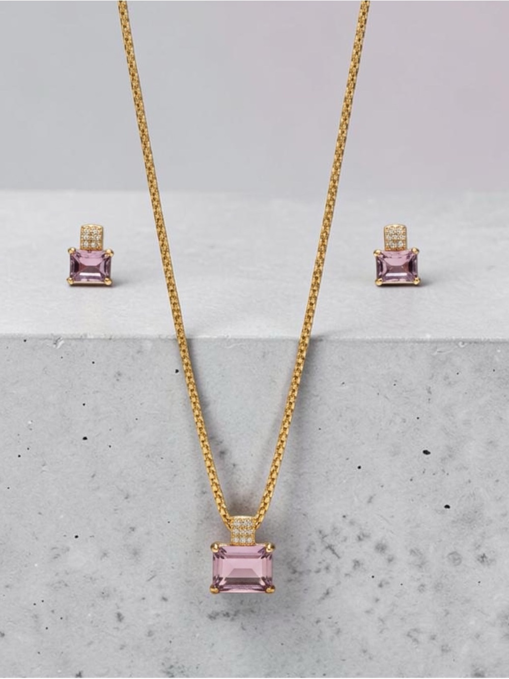 Swarovski Gold Tone Crystal Necklace & Earrings Set Swan Hallmark Light Amethyst